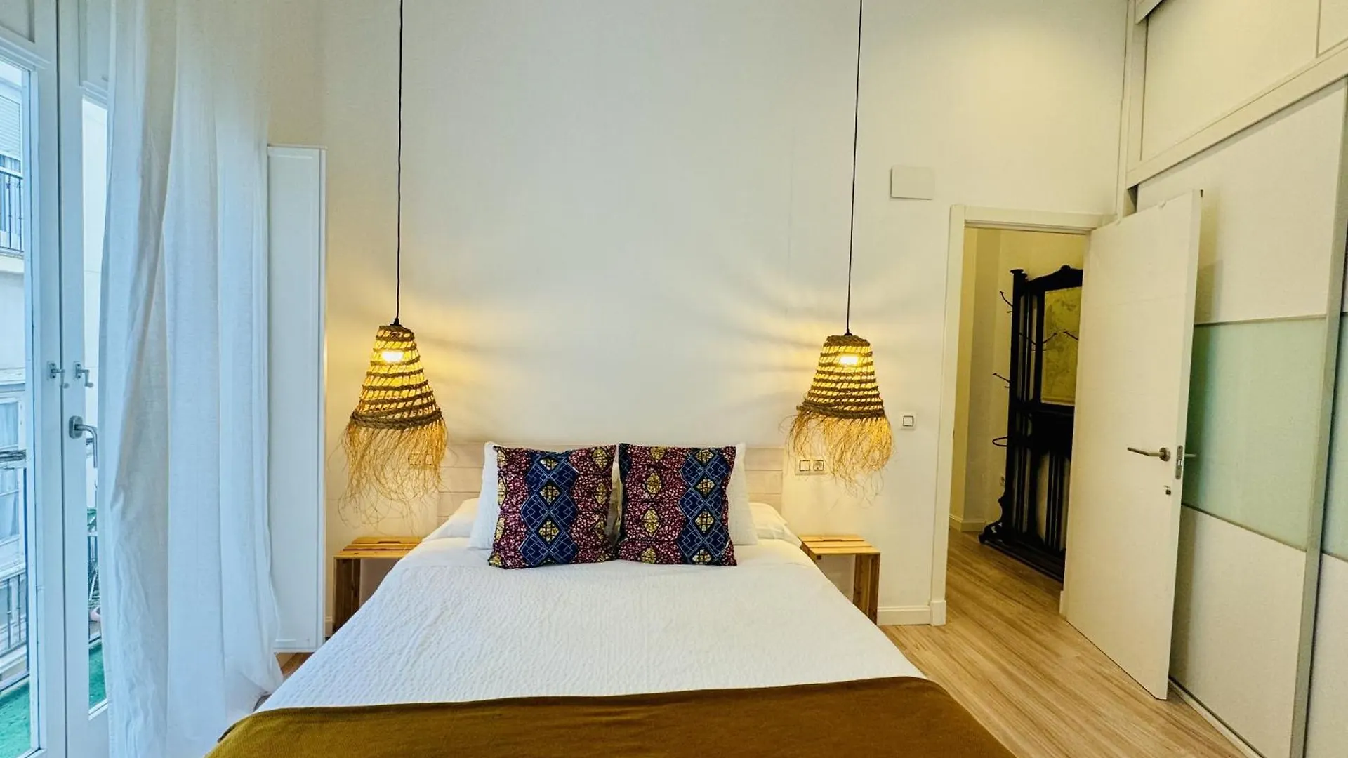 Apartment Mana Home Keep Calm Feel The Light And Shine Cadiz Spain